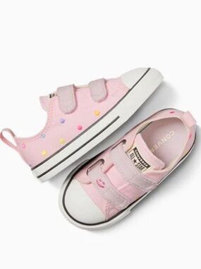 Brand New Converse Kids Chuck Taylor All Star Polka Dots Easy On Size 8 T